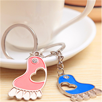 Set of 2 colors foot keychains